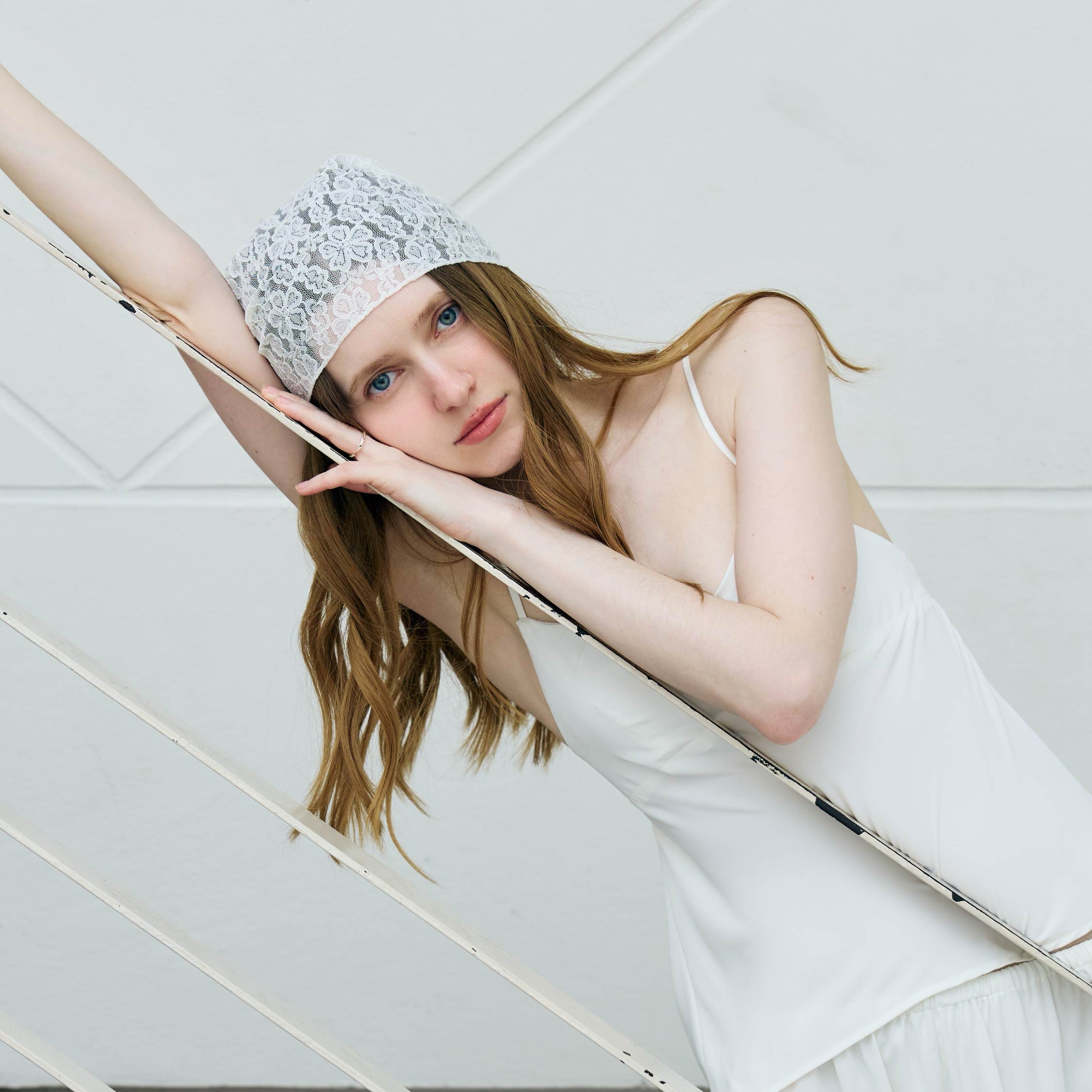 CHANTILLY LACE HEADSCARFT
