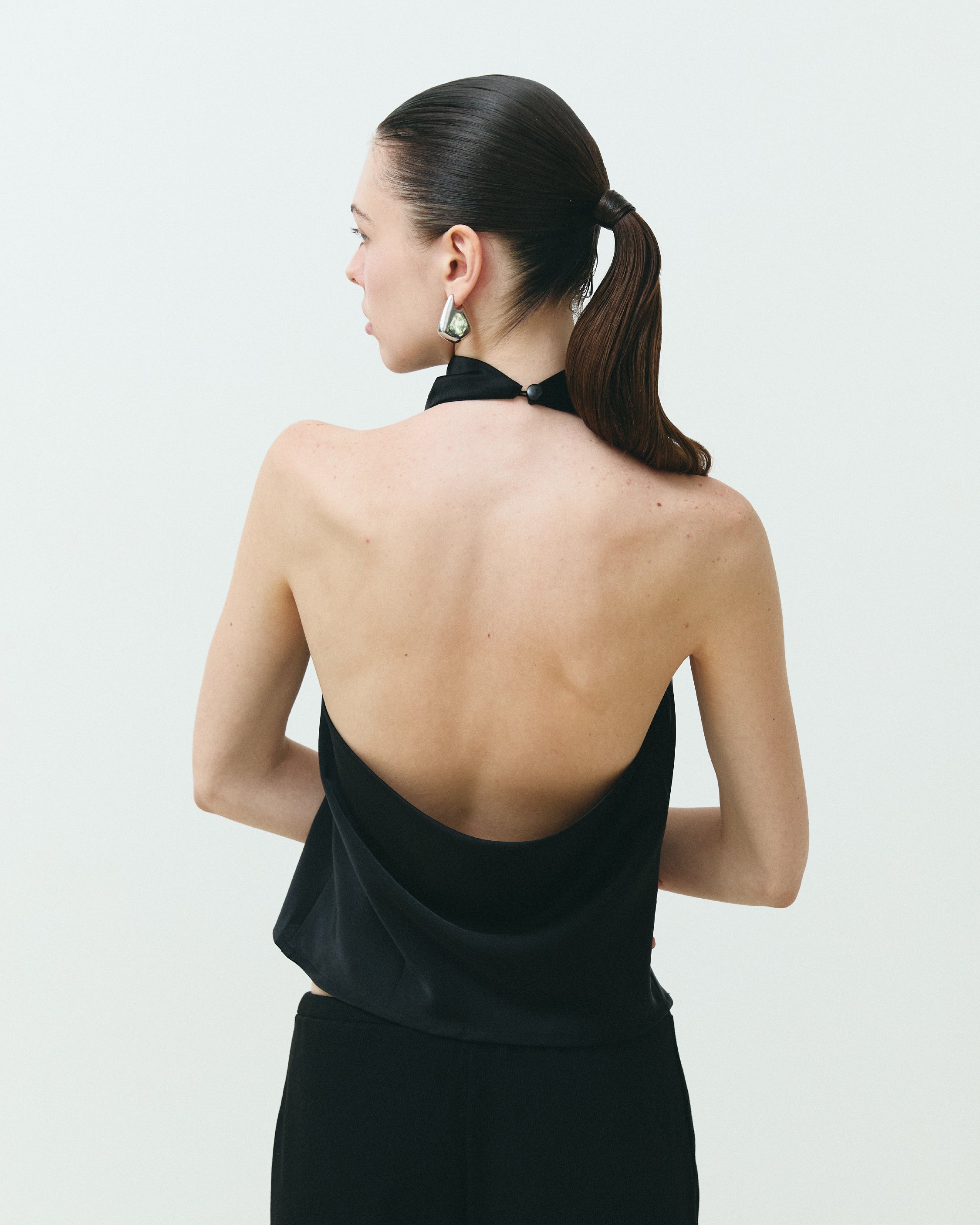 LIORA TOP BLACK