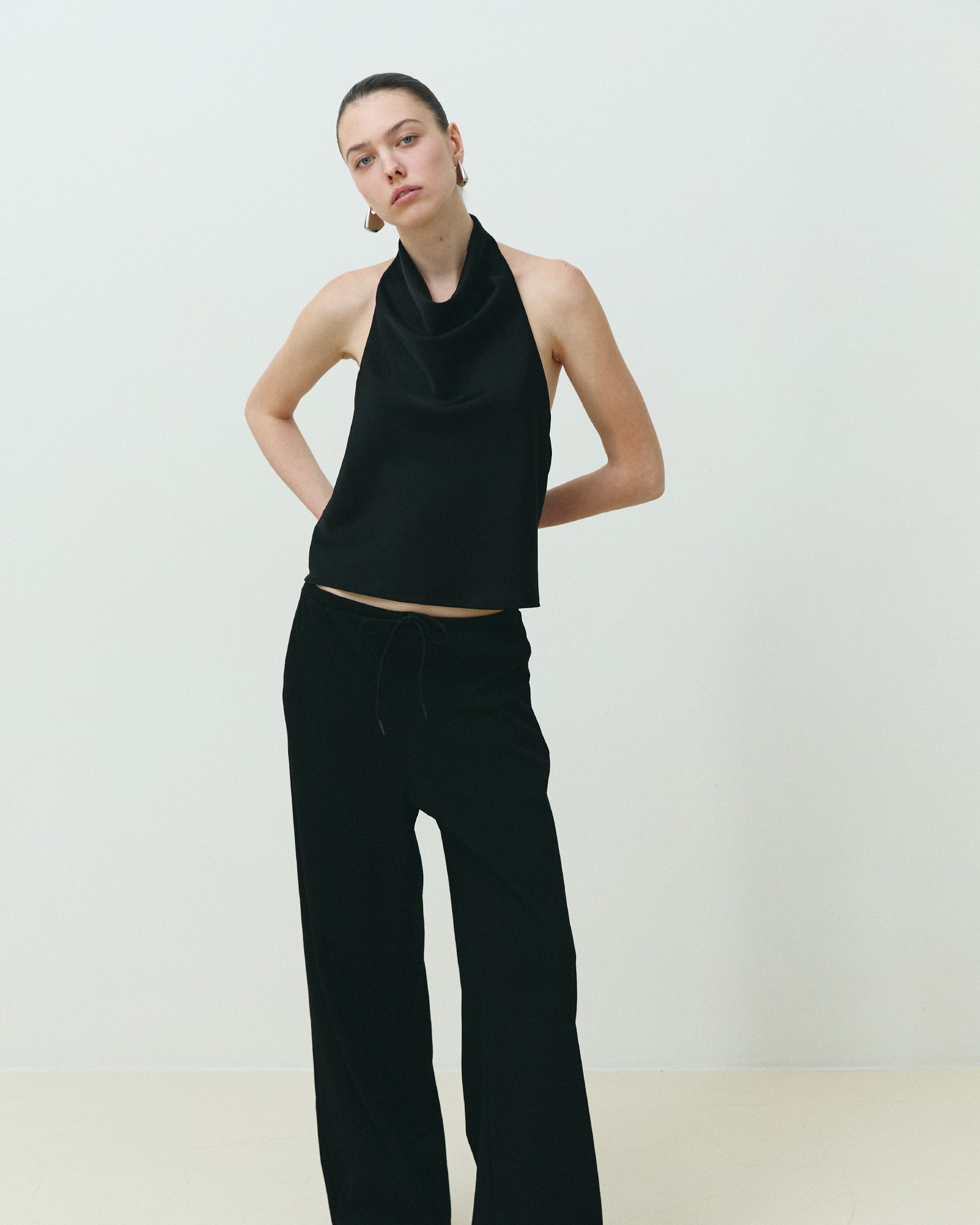 LIORA TOP BLACK