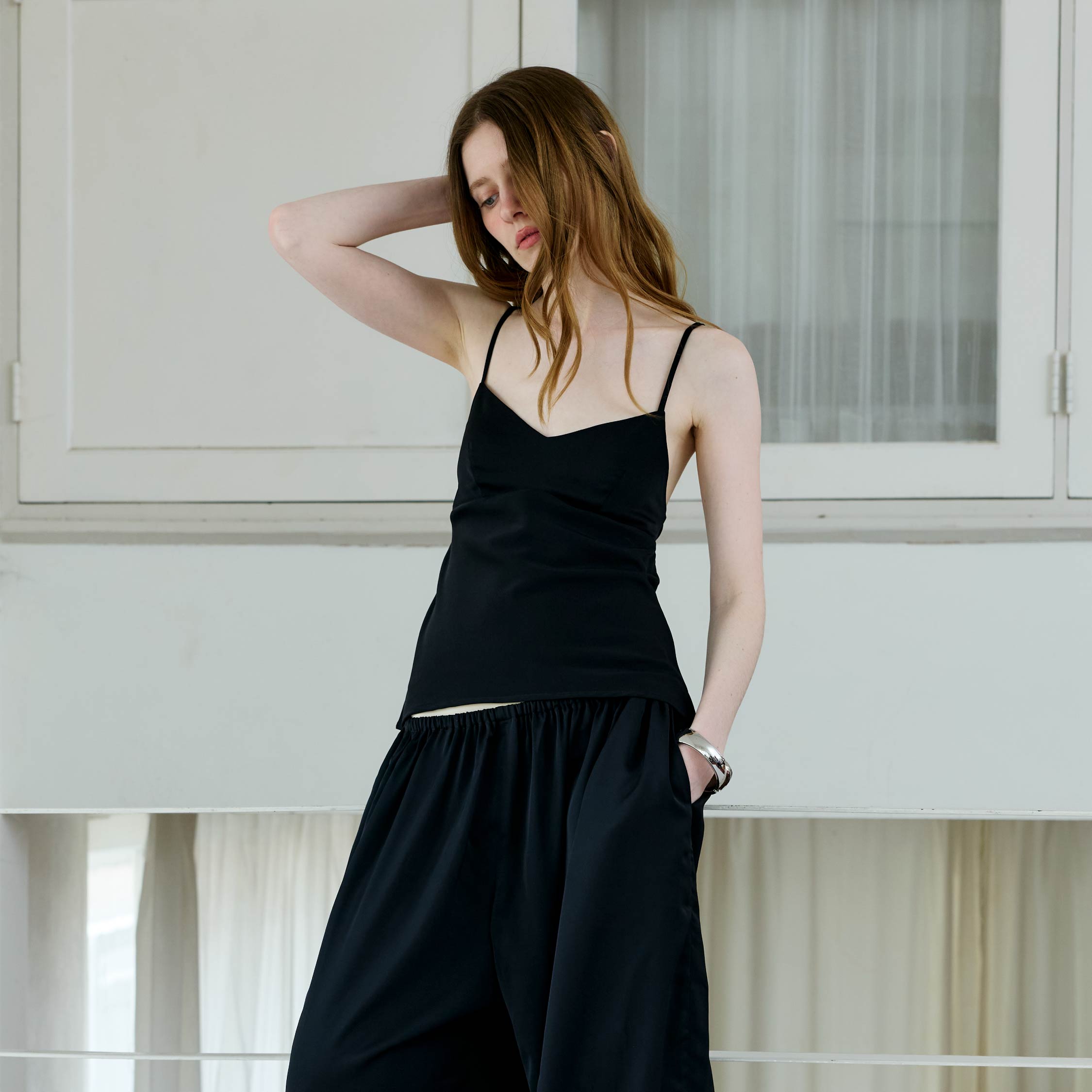IRIS TOP IN BLACK