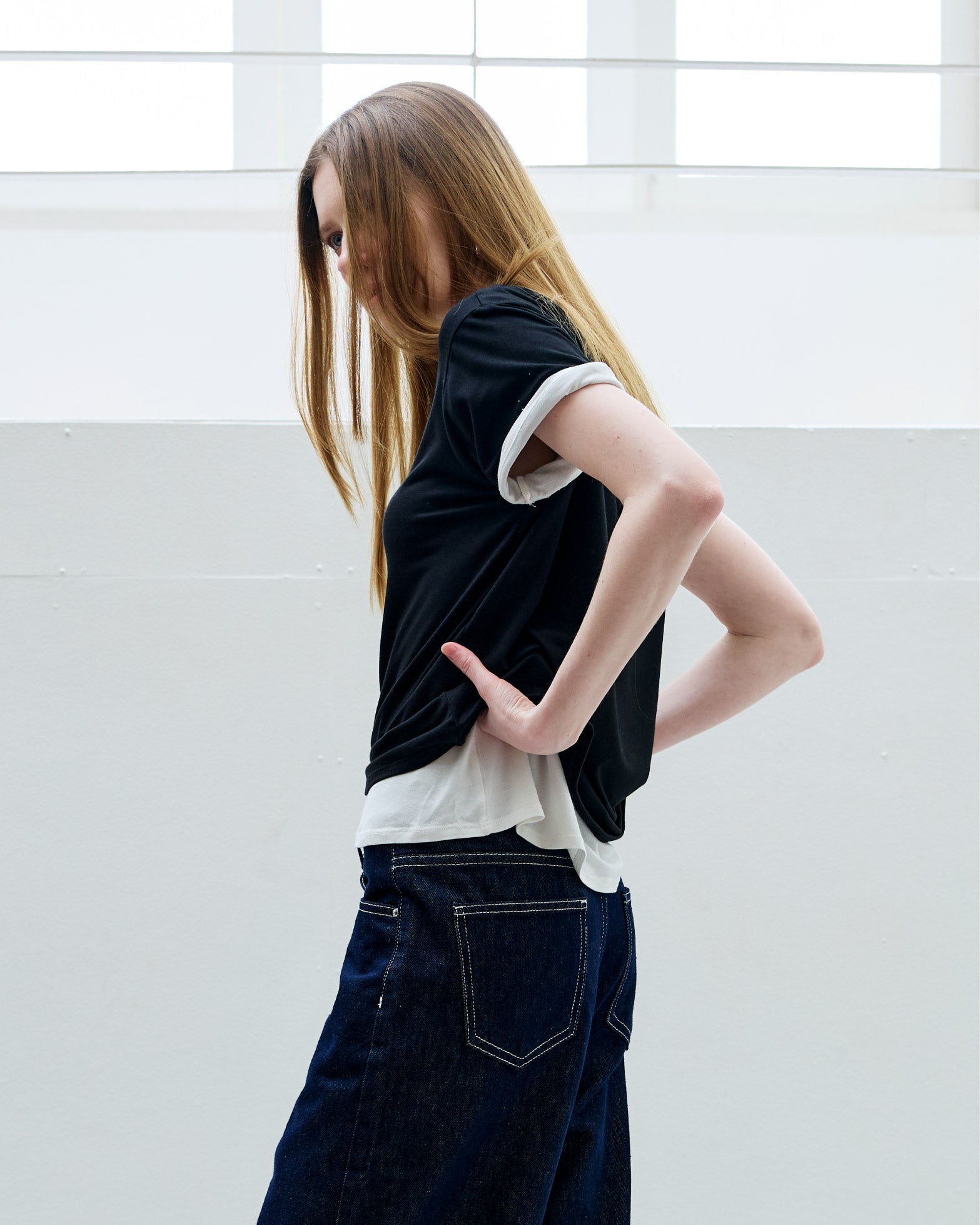 ESSENTIAL TEE